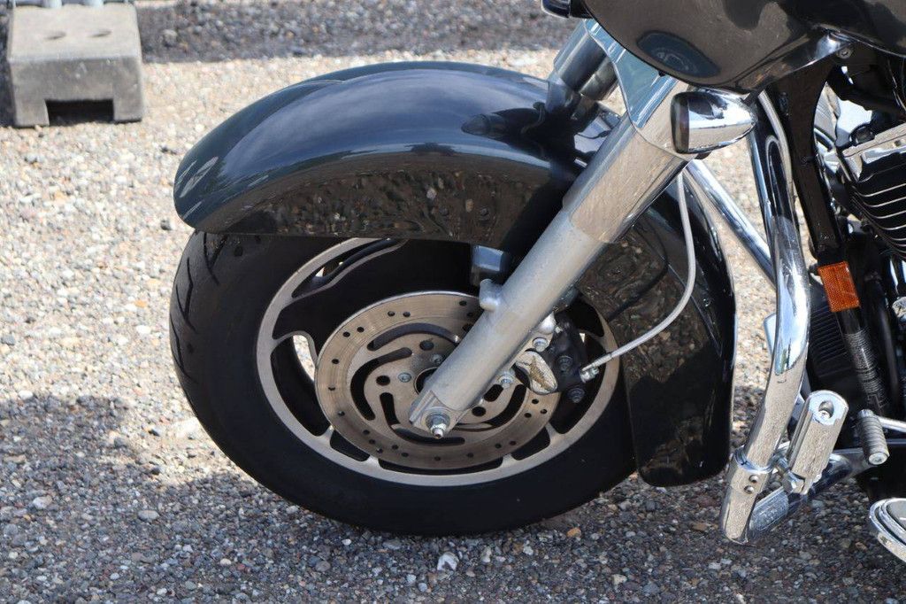 Harley-Davidson FLHX Street Glide Benzine 82pk 2007