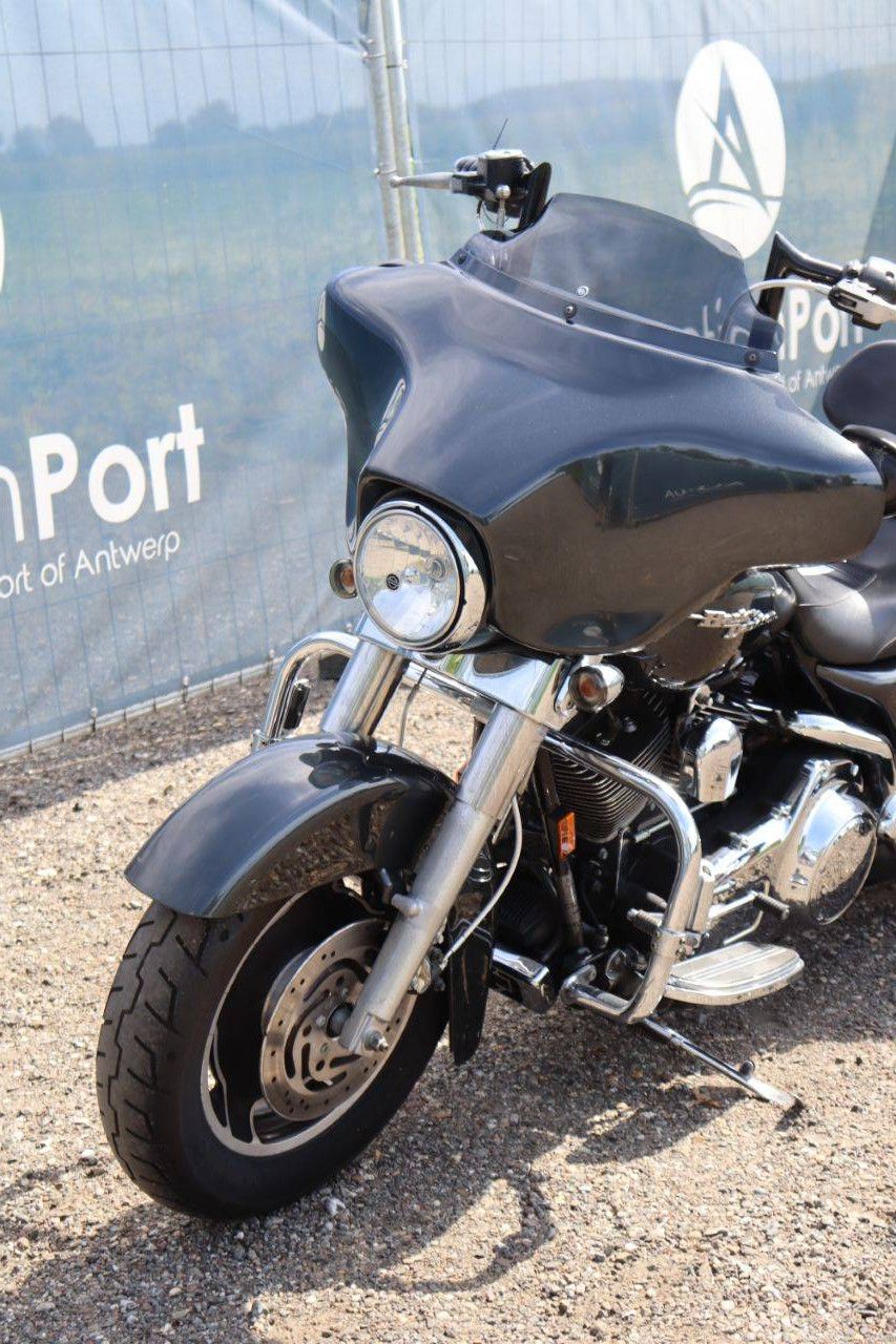 Harley-Davidson FLHX Street Glide Benzine 82pk 2007