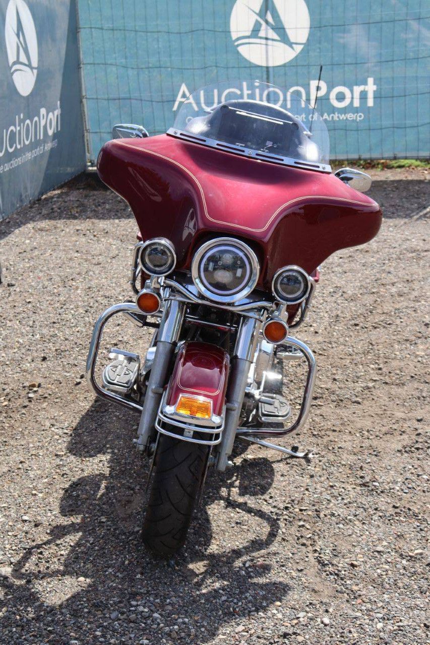 Harley-Davidson FLHTC Benzin 67 PS 2004