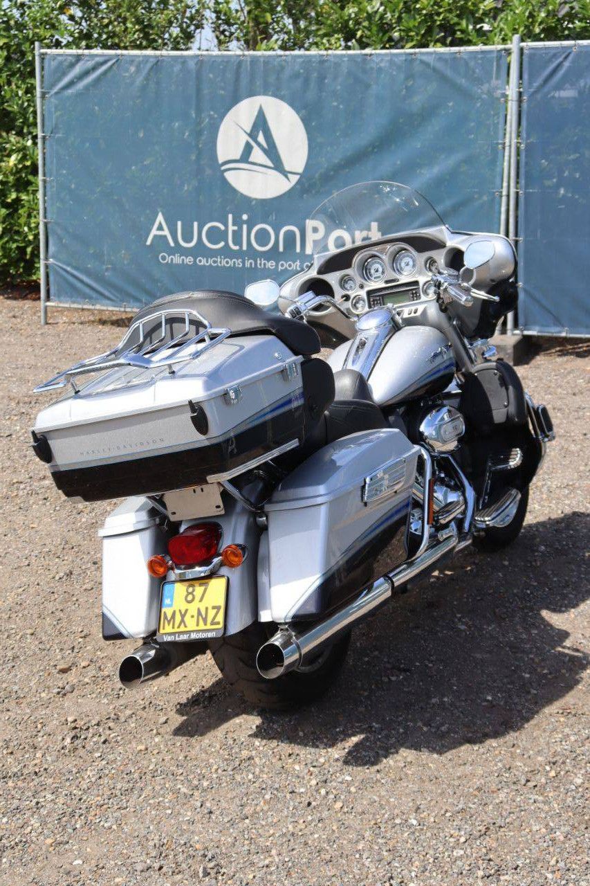 Harley-Davidson FLHTCUSE4 Petrol 94hp 2009