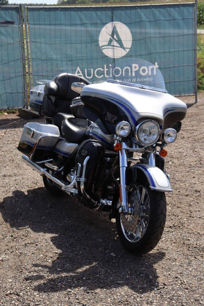Harley-Davidson FLHTCUSE4 Petrol 94hp 2009