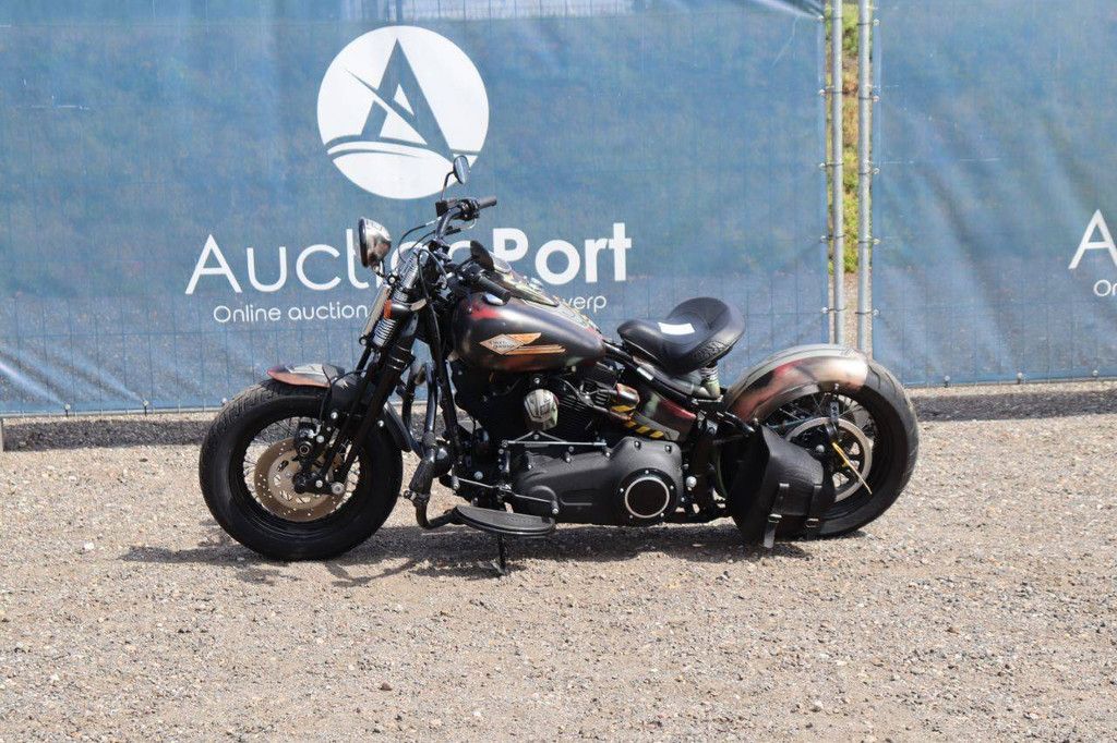 Harley-Davidson FLSTSB Benzin 74 PS 2008