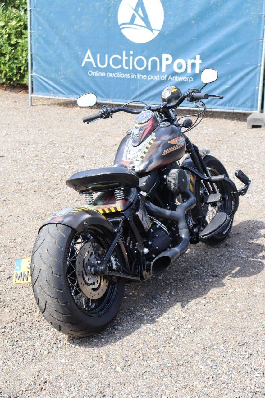 Harley-Davidson FLSTSB Benzin 74 PS 2008