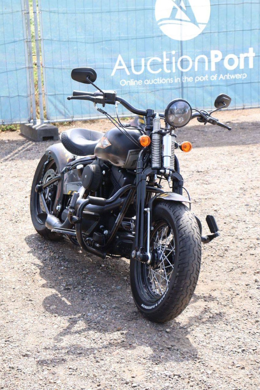Harley-Davidson FLSTSB Benzin 74 PS 2008