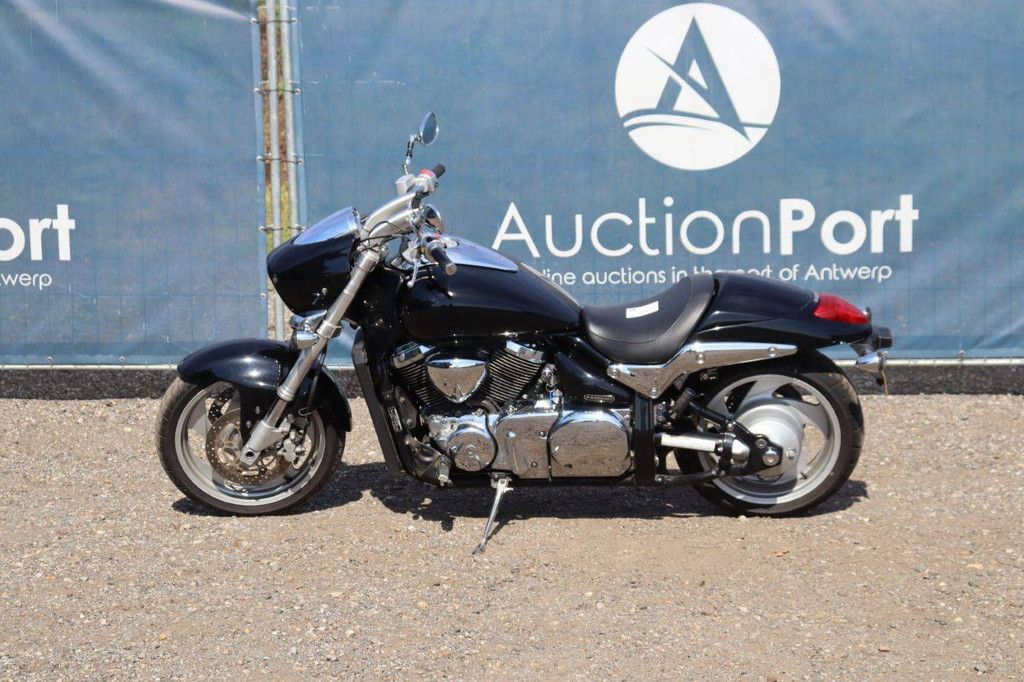 Suzuki VZ1500 Benzine 80pk 2009