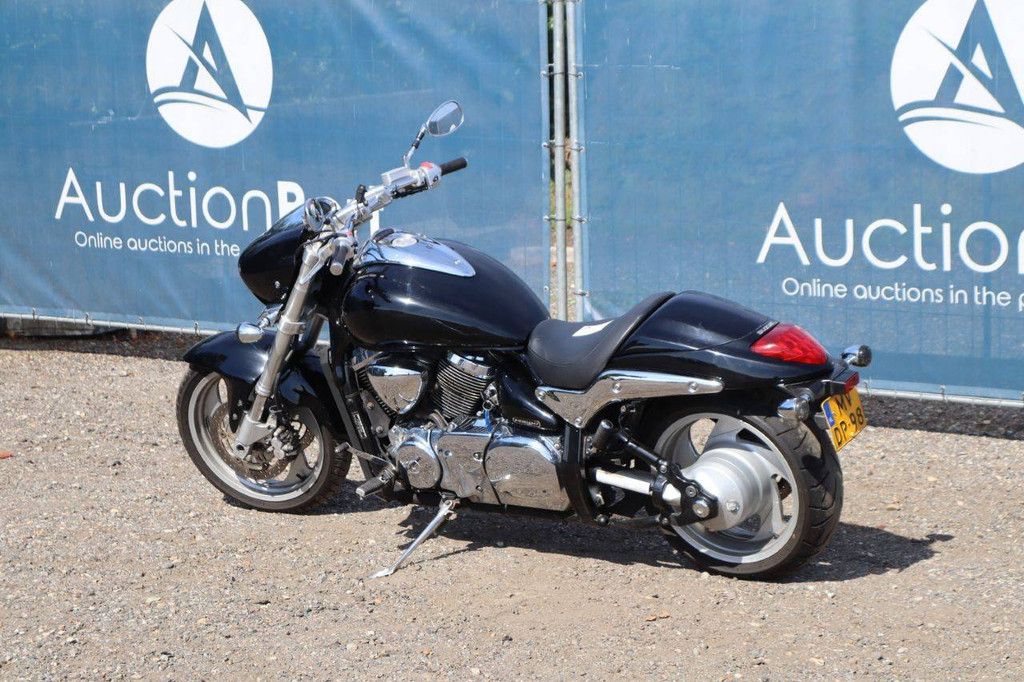 Suzuki VZ1500 Benzine 80pk 2009