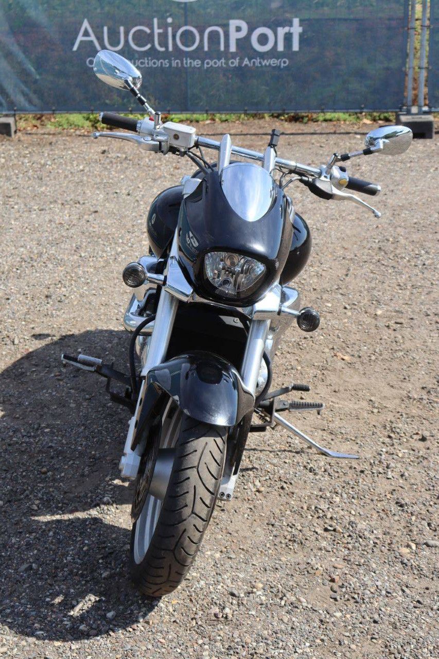 Suzuki VZ1500 Benzine 80pk 2009