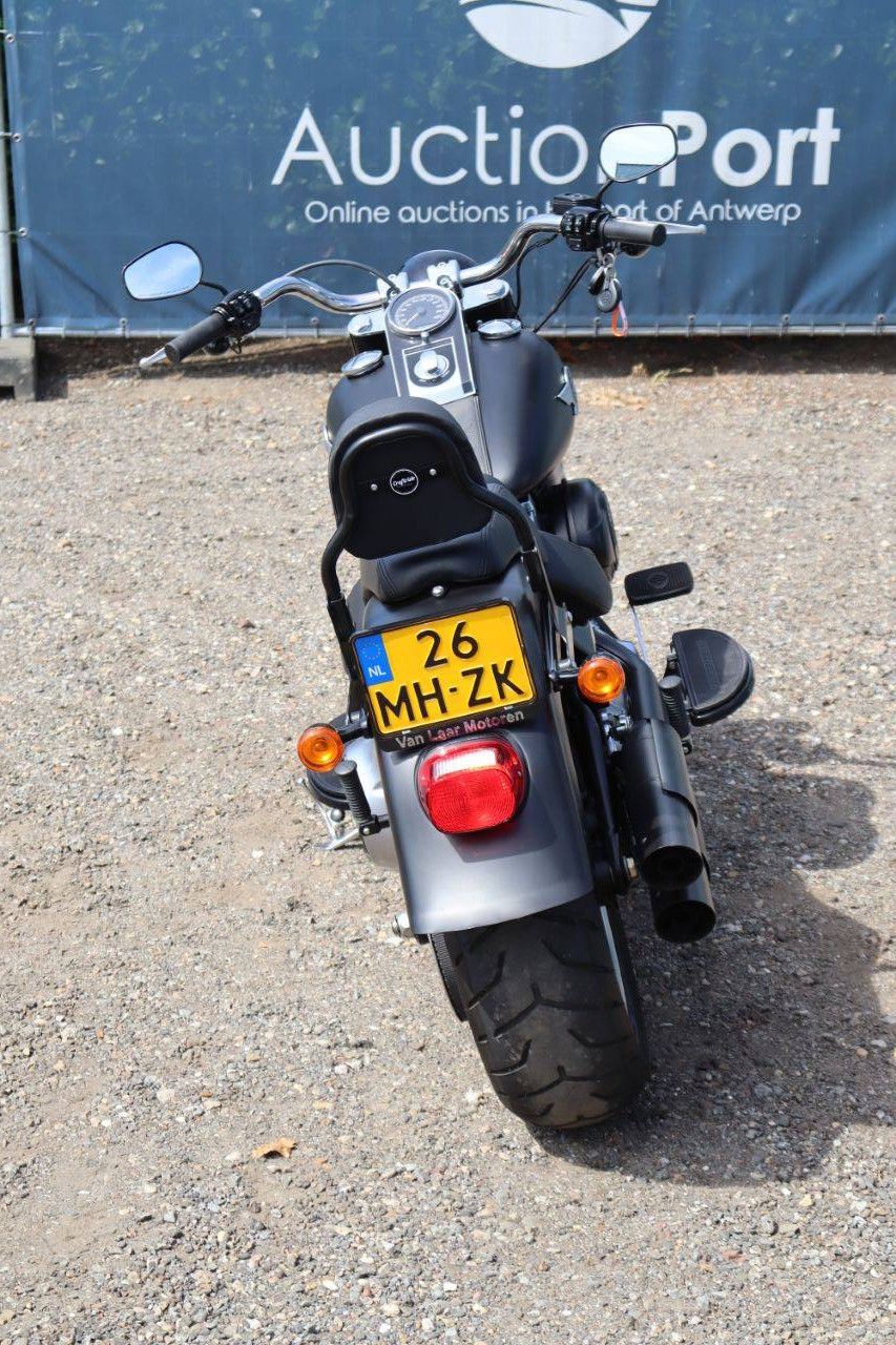 Harley-Davidson FAT BOY LO/SPECIAL Benzine 79pk 2014