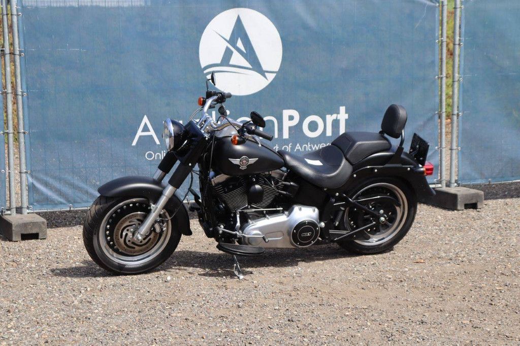 Harley-Davidson FAT BOY LO/SPECIAL Benzine 79pk 2014