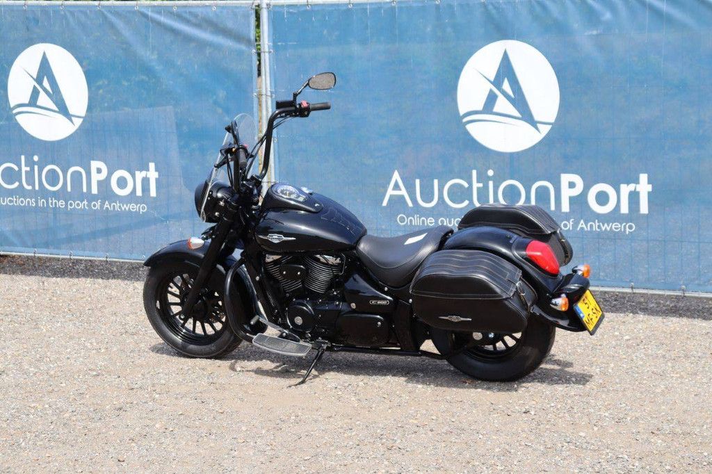 Suzuki VL800B Petrol 53hp 2015