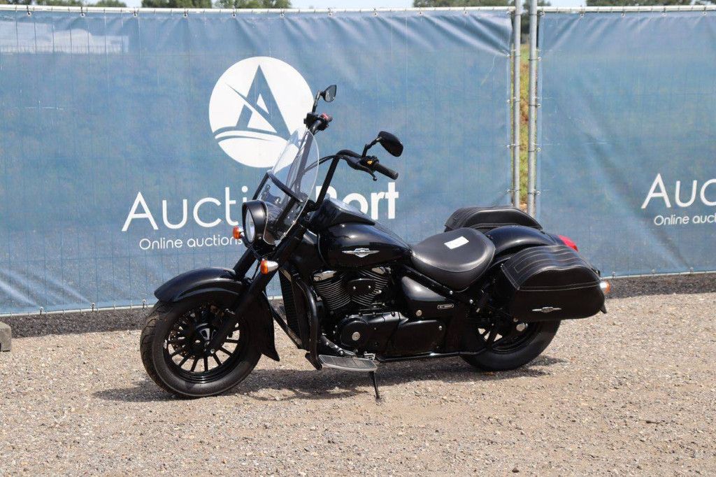 Suzuki VL800B Petrol 53hp 2015