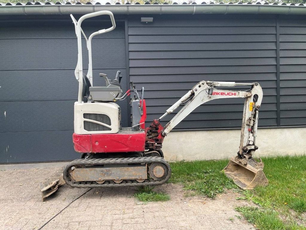 Minigraver Takeuchi TB210R Diesel 8.7kW 2017
