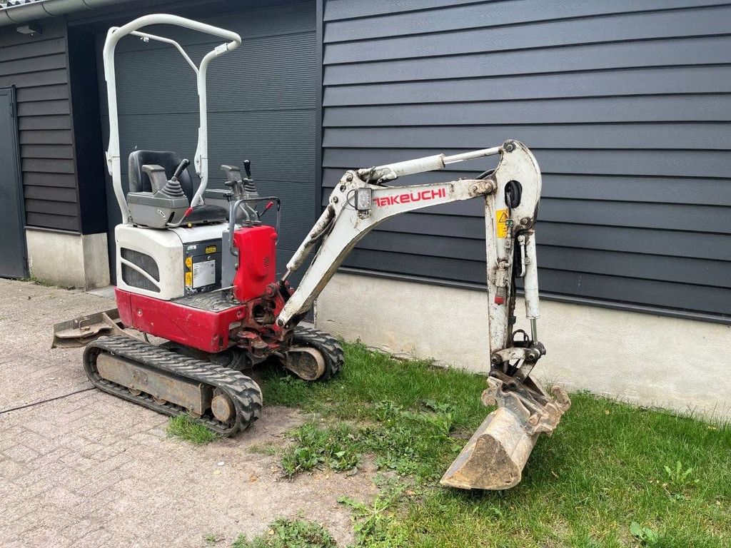 Minigraver Takeuchi TB210R Diesel 8.7kW 2017