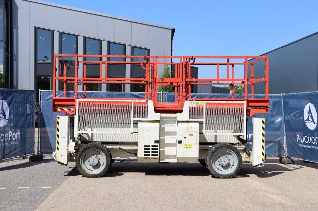 Scherenhebebühne Genie GS-3390RT Diesel 2013