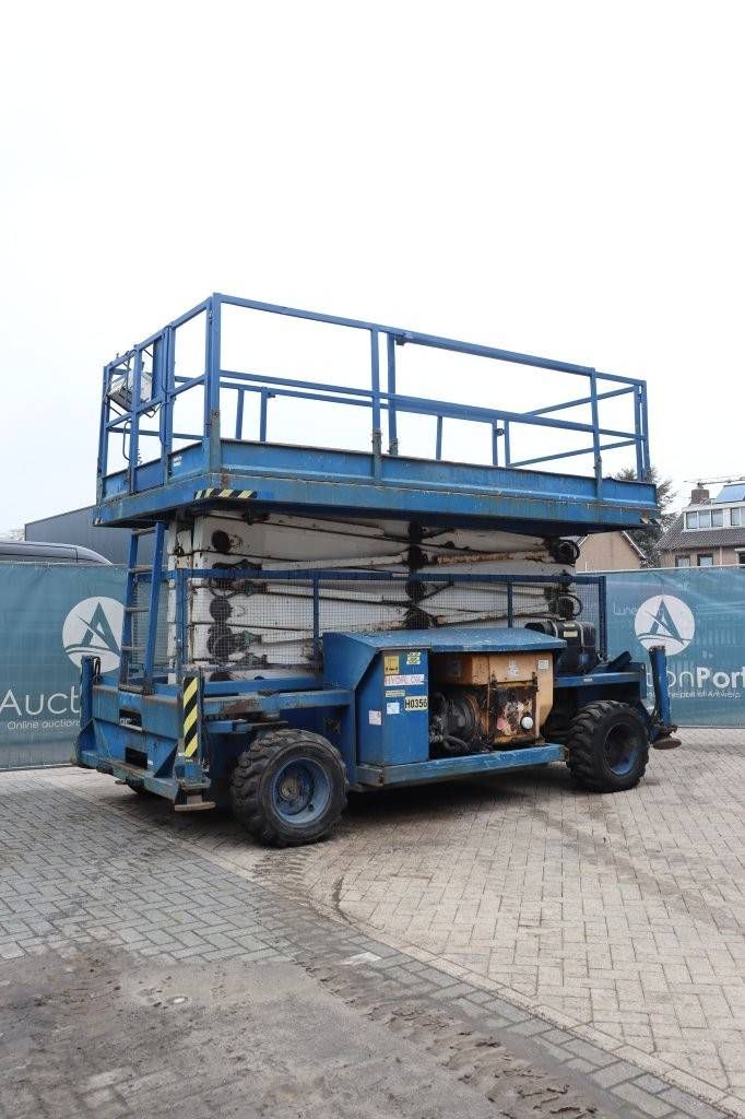 Scissor lift Holland Lift COMBISTAR Diesel 21.5m 2003