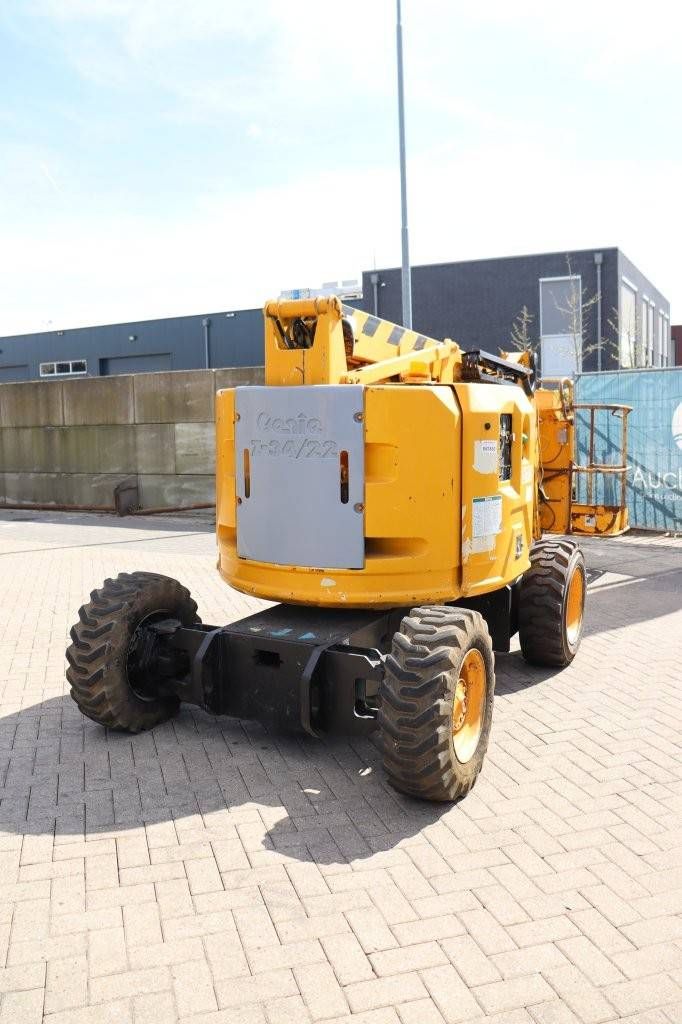 Genie Z-34/22 Diesel 12.52m Articulated Boom Lift 2002