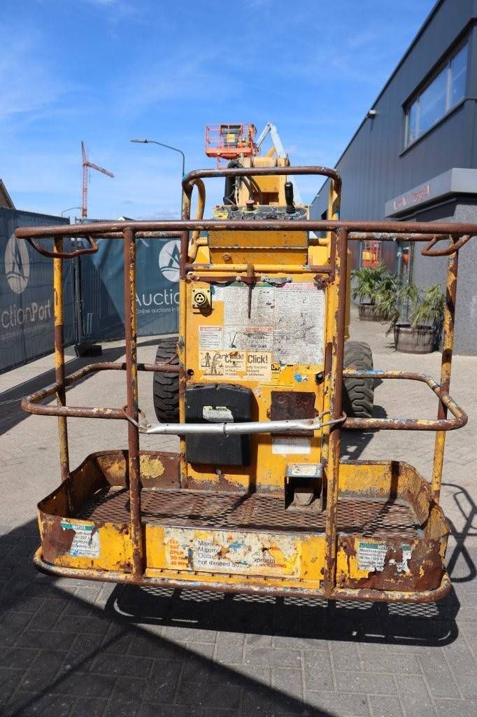 Genie Z-34/22 Diesel 12.52m Articulated Boom Lift 2002