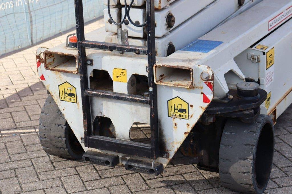 Scissor lift Holland Lift EcoStar HL-11812 Electric 13.8m 2013