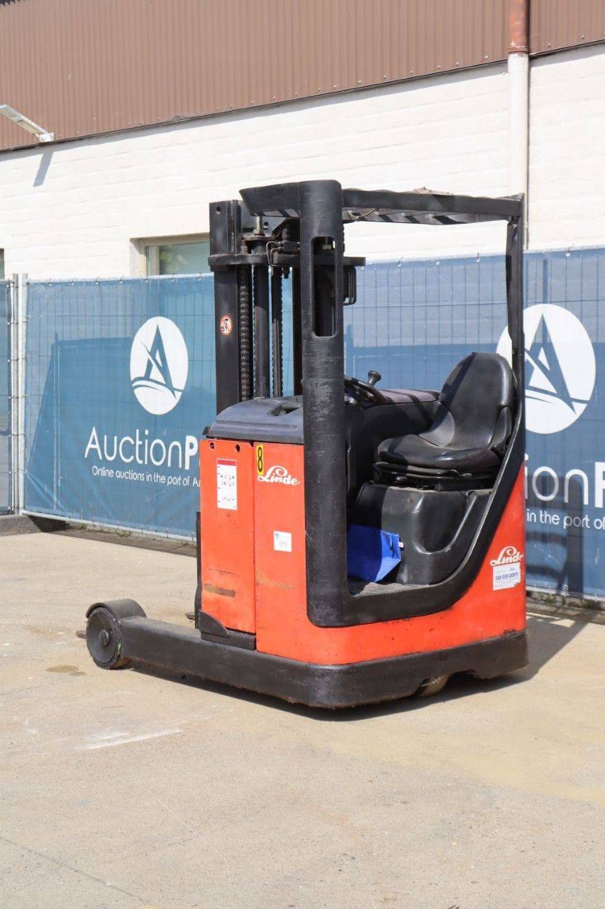 Reach truck Linde R16 Electric 1600kg 4.79m 1997