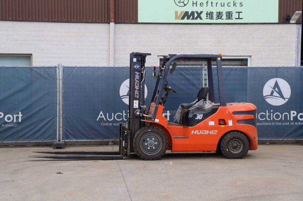 Forklift Huahe 30 Diesel 4.5m