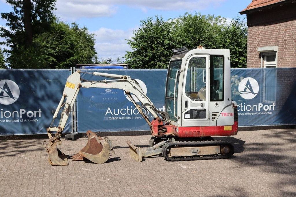 Mini excavator Takeuchi TB016 Diesel 2009