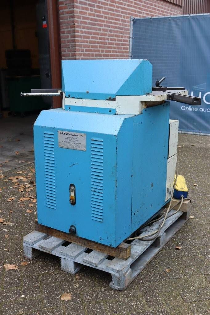 LVD International LVD-FA 250/4 Elektrische Kurvenmaschine 1992