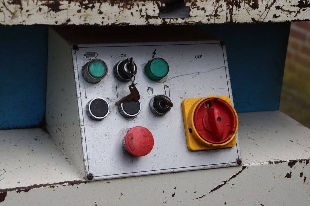 LVD International LVD-FA 250/4 Elektrische Kurvenmaschine 1992