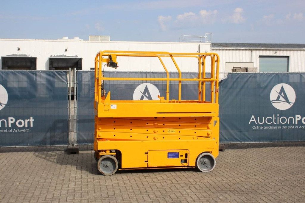 Scissor lift Genie GS-2646 Electric 9.96m 2005