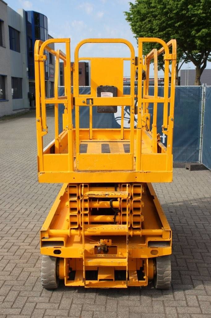 Scissor lift Genie GS-2646 Electric 9.96m 2005
