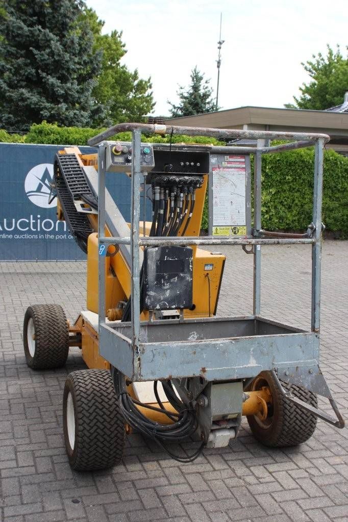 Nifty HR12NE Electric 12.2m Articulated Boom Lift 2011