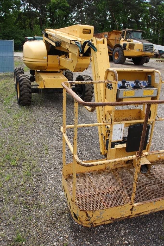 Knikarmhoogwerker Manitou 180ATJ Diesel 4x4x4