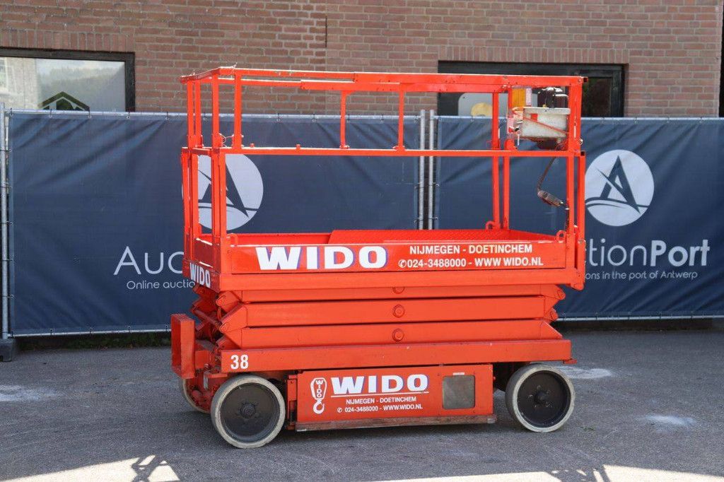 Scissor Lift Skyjack SJ4620 Electric 8.1m 2004