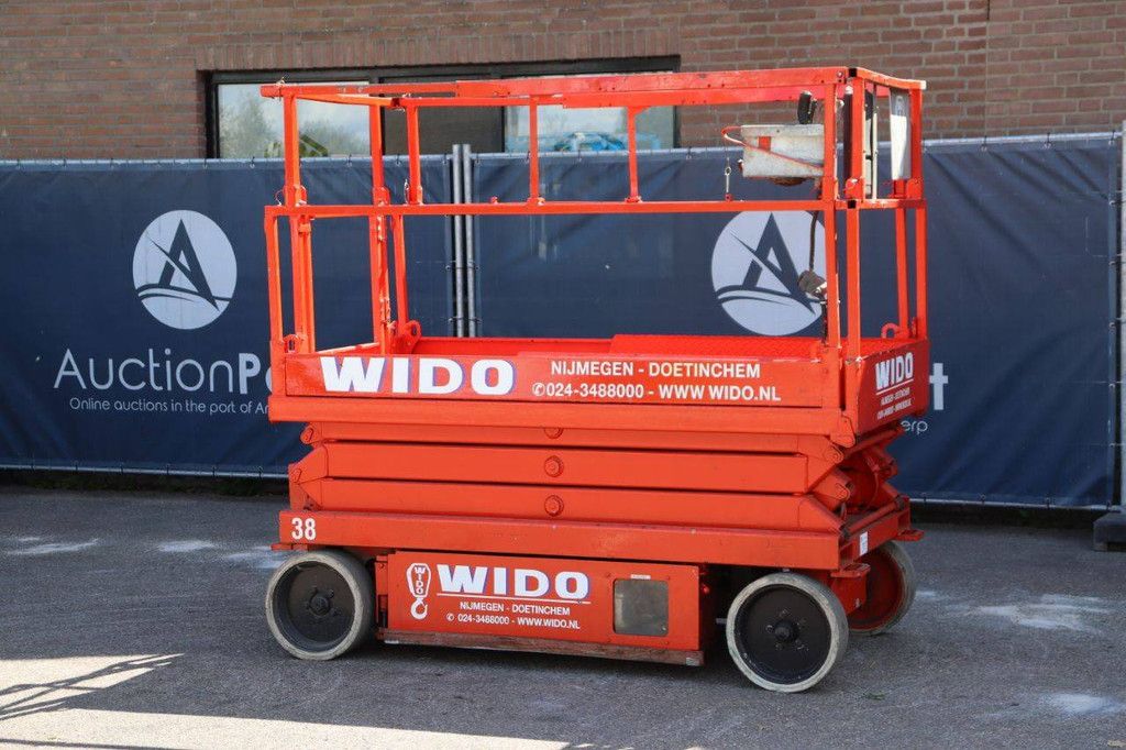 Scissor Lift Skyjack SJ4620 Electric 8.1m 2004