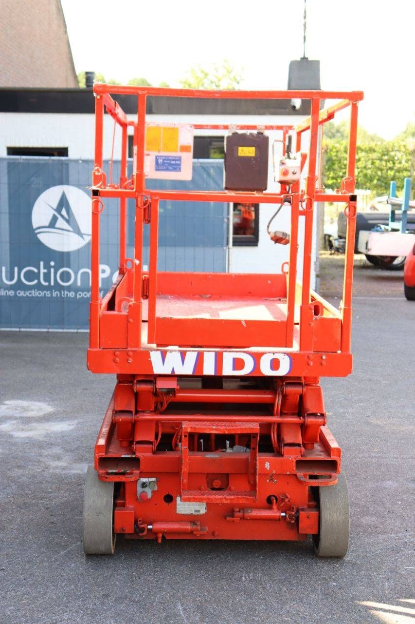 Scissor Lift Skyjack SJ4620 Electric 8.1m 2004