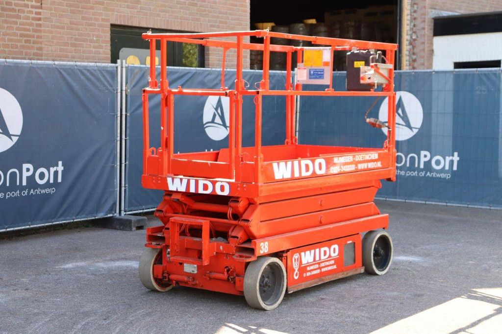 Scissor Lift Skyjack SJ4620 Electric 8.1m 2004