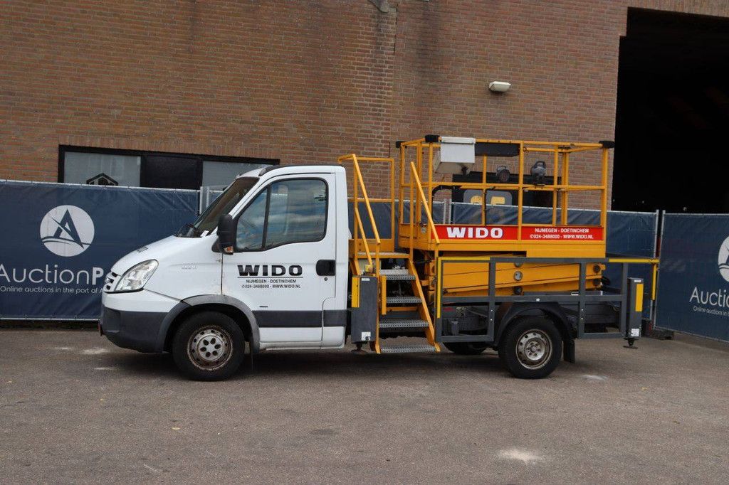 Autohoogwerker Iveco 35S14 Diesel 136pk 2008 met schaarlift Custers 8m