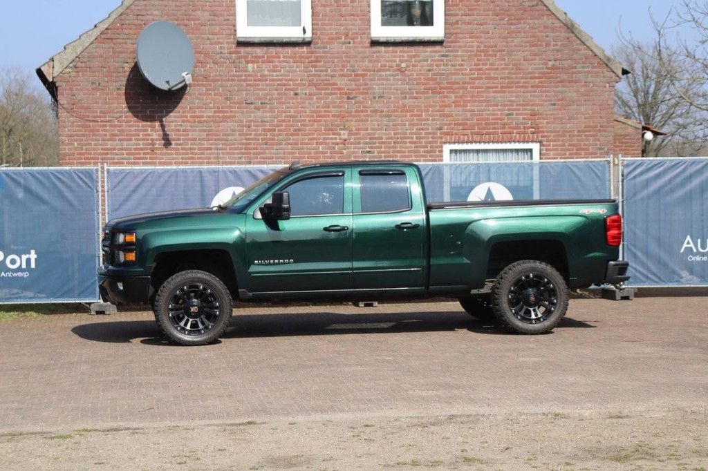 Pick-up Chevrolet Silverado Benzin 2015