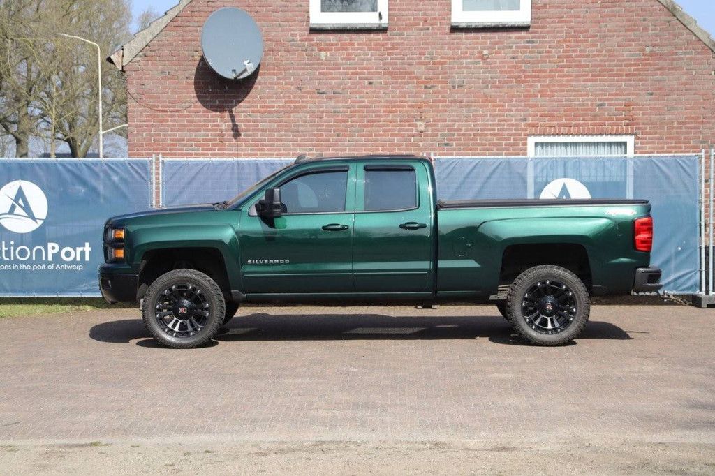 Pick-up Chevrolet Silverado Benzin 2015