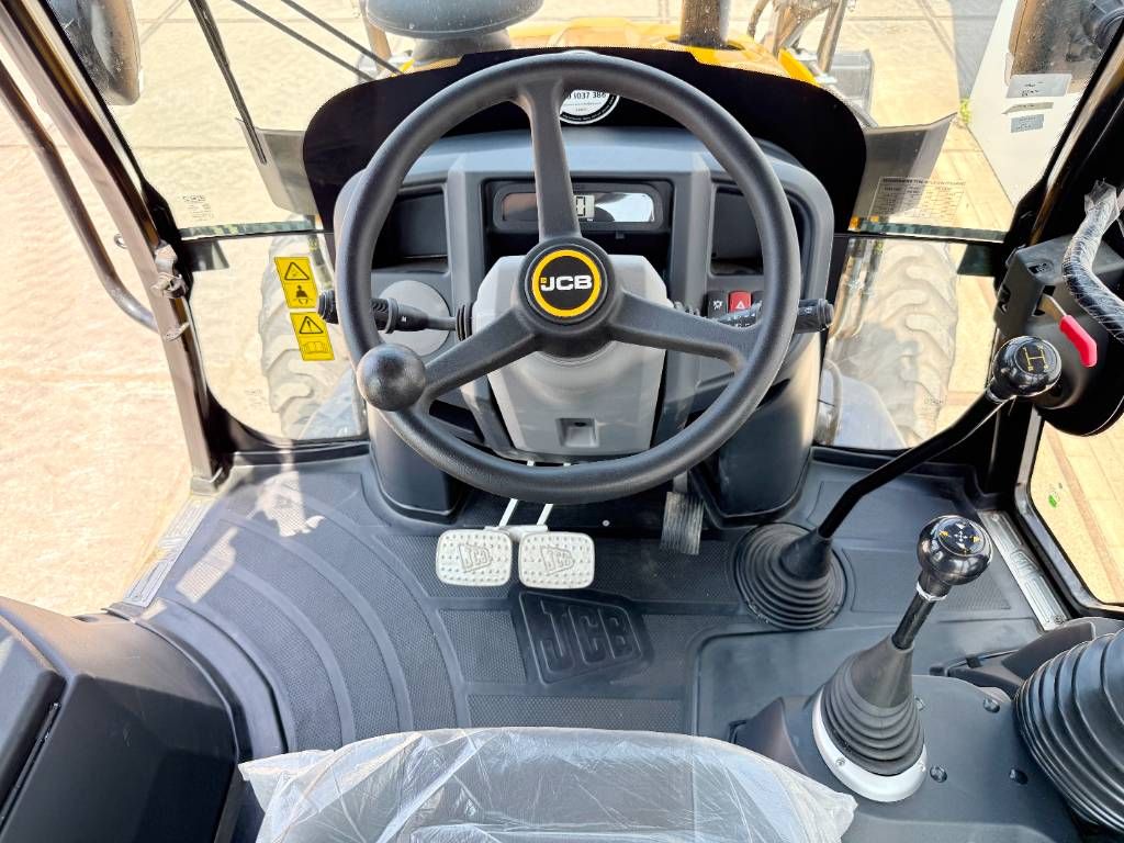 JCB 3DX / 3CX Plus 4WD - New / Unused/ Hammer Lines AC