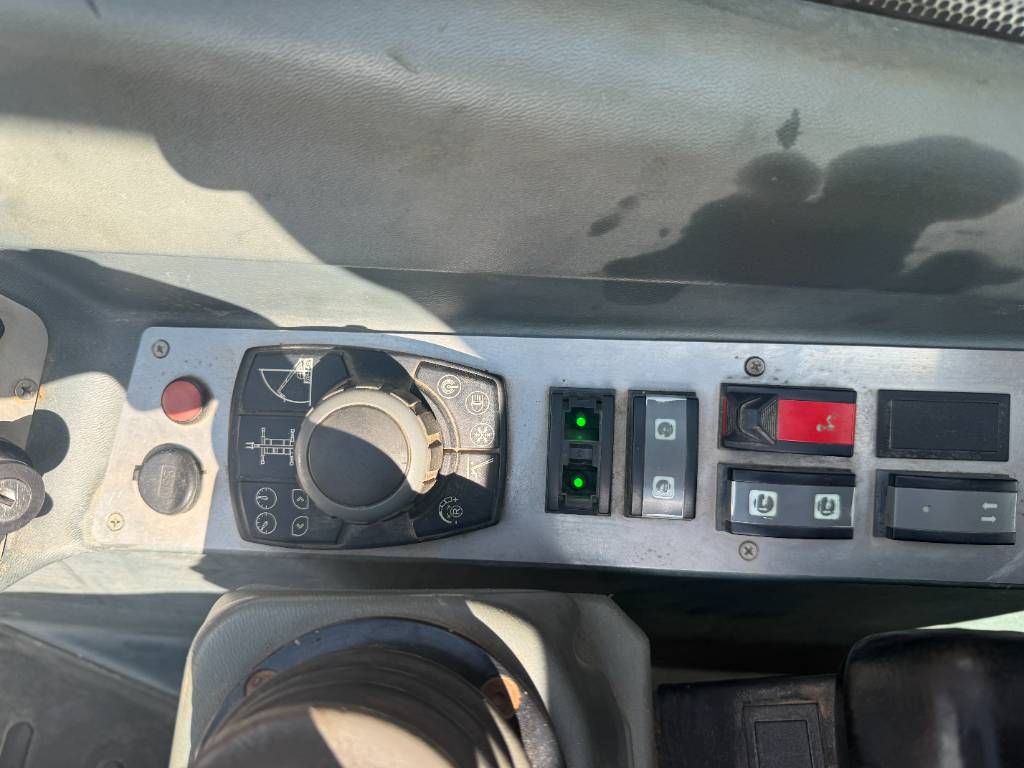 Magni RTH5.30 - Remote Control / 4x4x4 / Airco