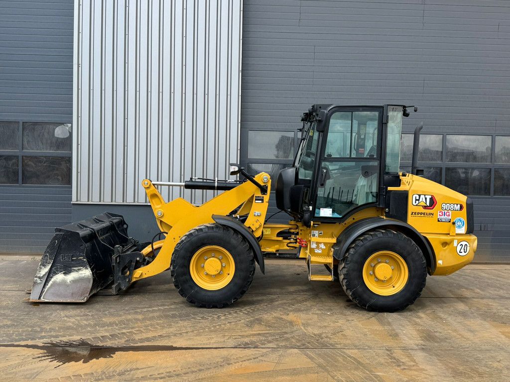 Caterpillar 908M