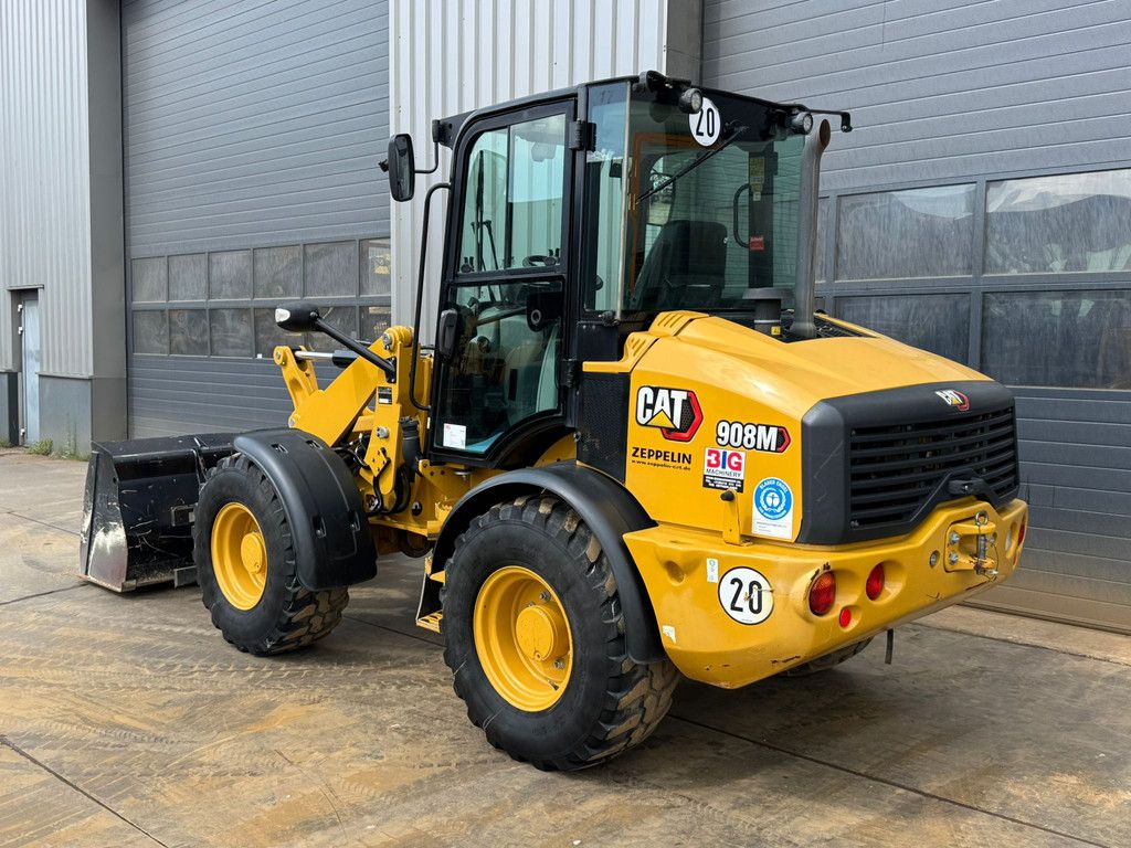 Caterpillar 908M
