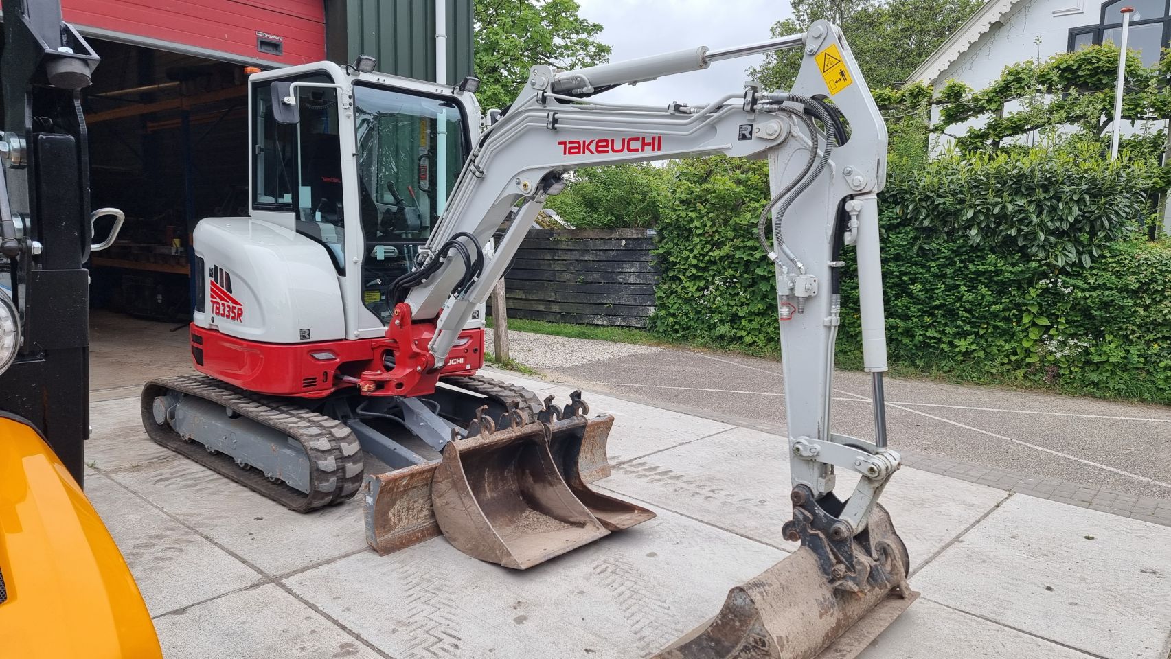 Takeuchi TB335R