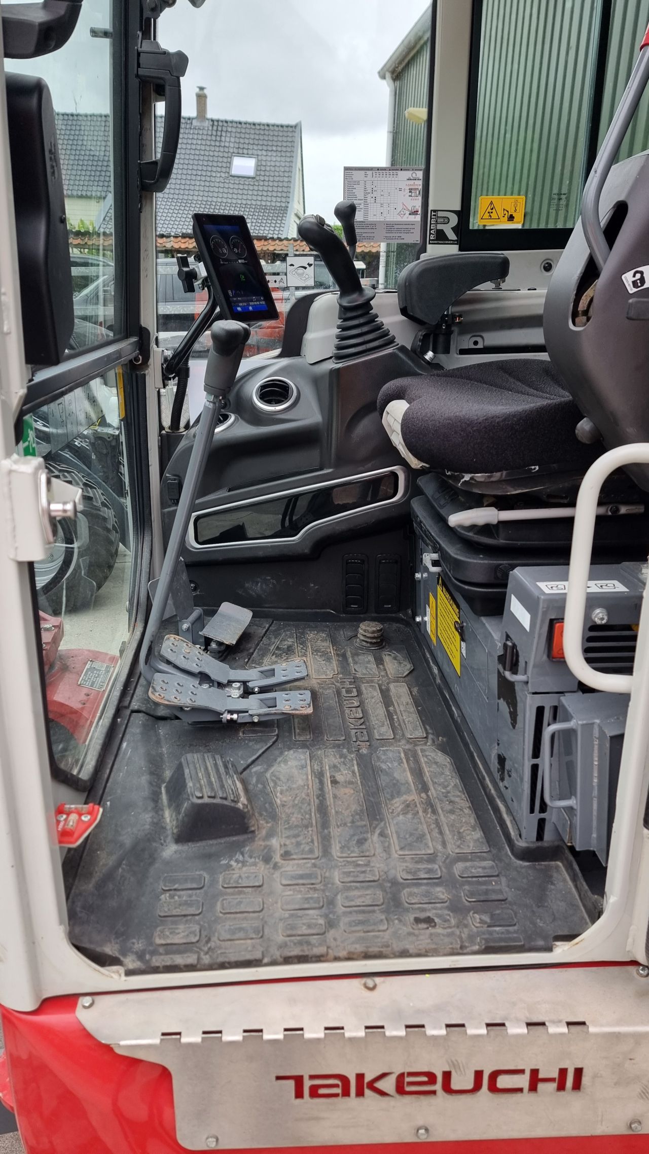 Takeuchi TB335R