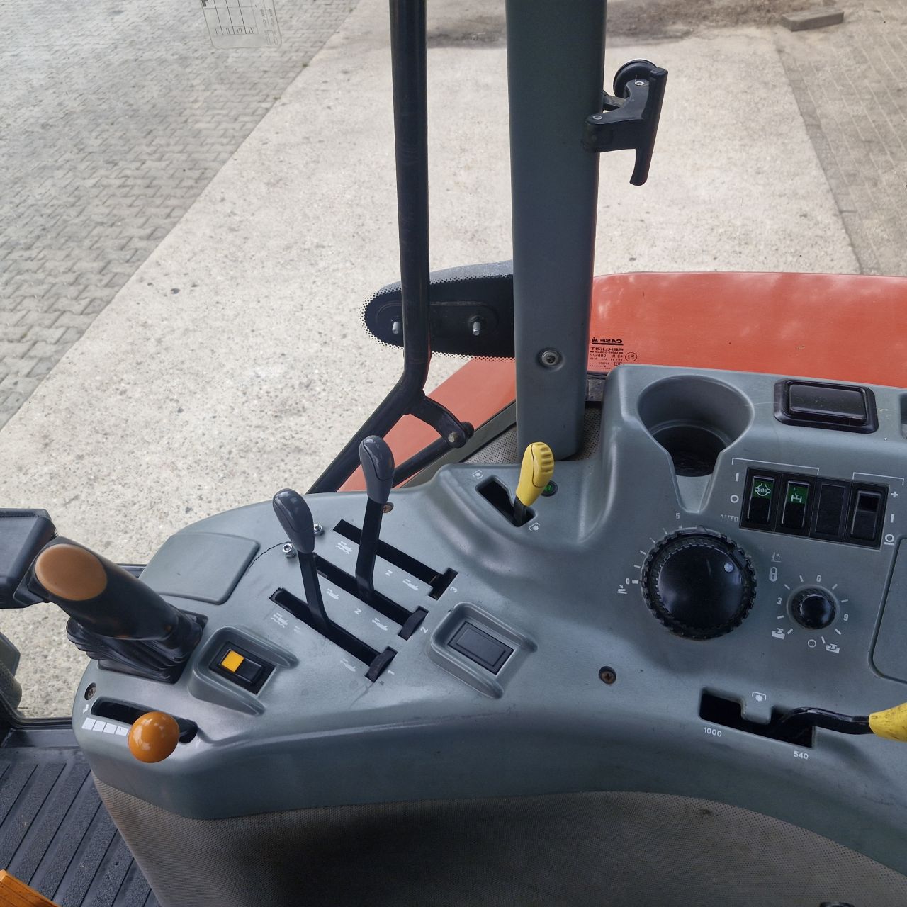 Case mx90c