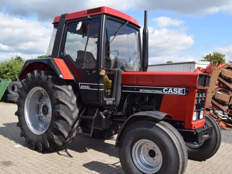 Case IH 844 XL