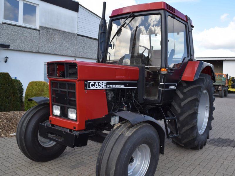 Case IH 844 XL