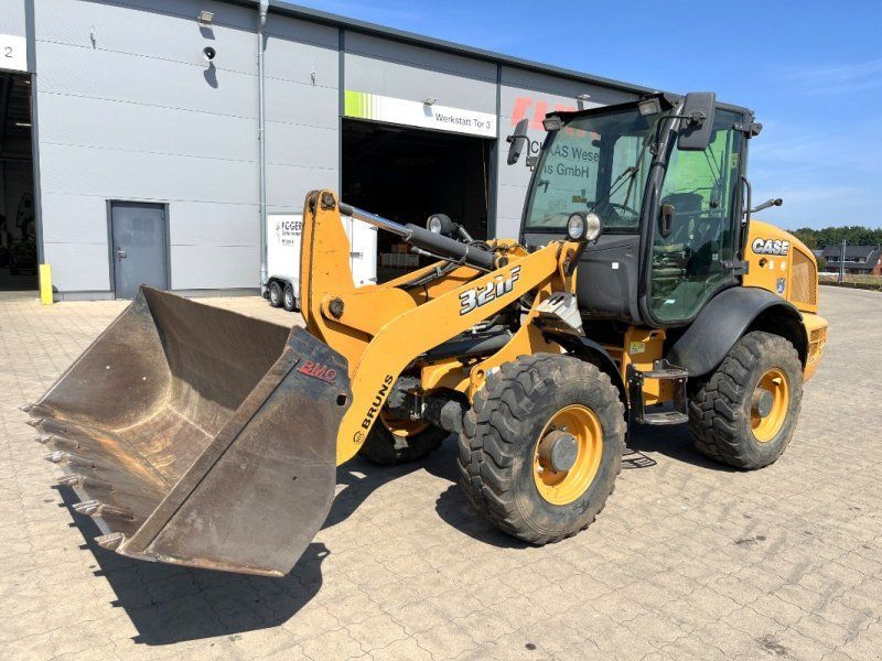 Case 321 F, Schaufel, nur 2.907 h !