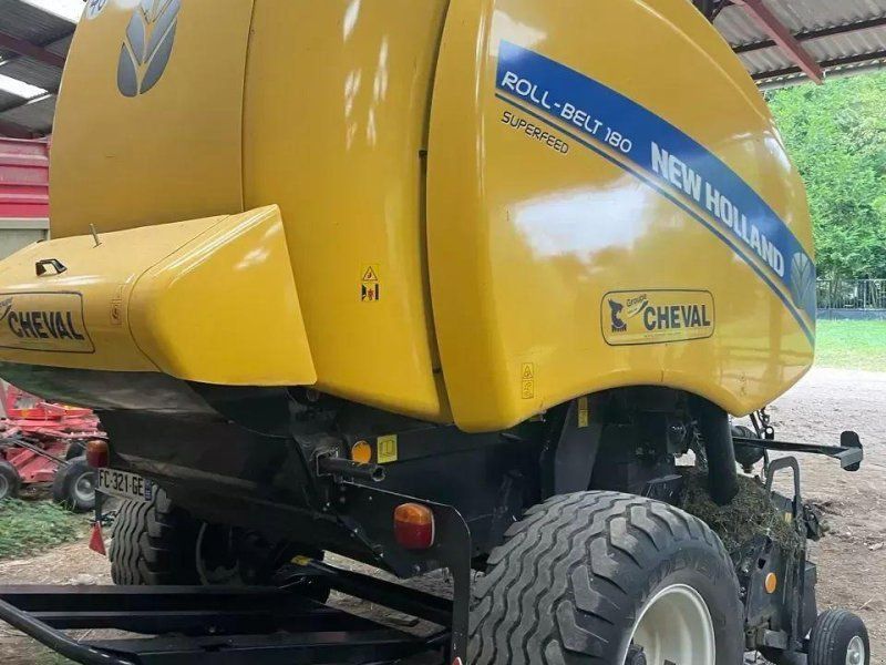 New Holland roll belt 180 super feed