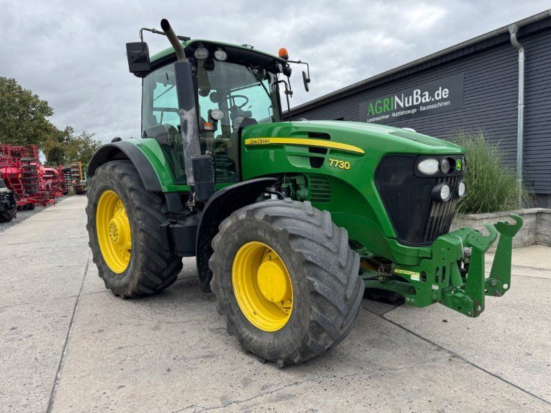 John Deere 7730